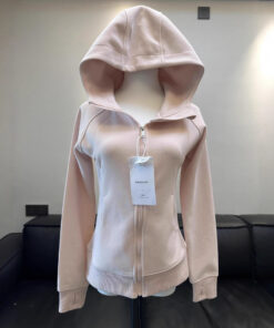 Autumn and winter women's slim-fitting hooded sweater